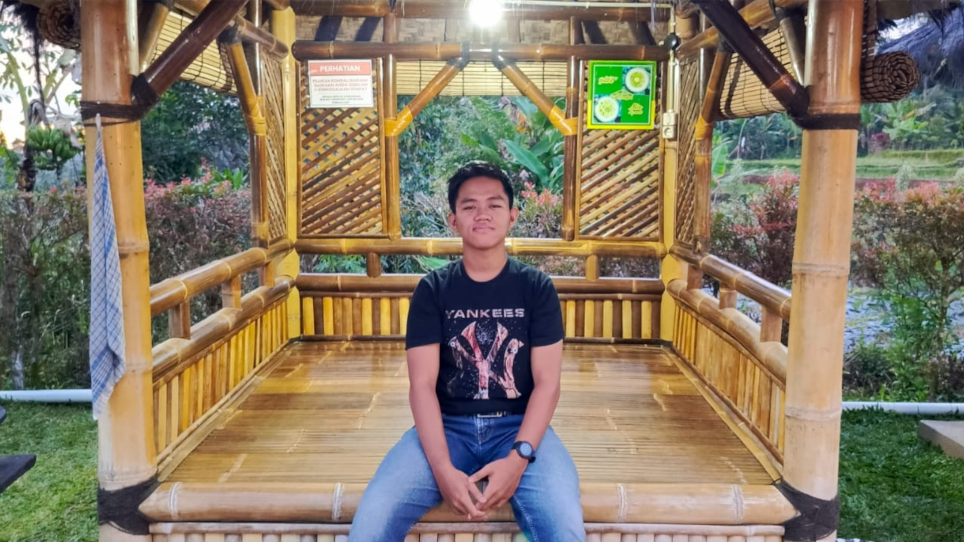 FARHAN HAKIM